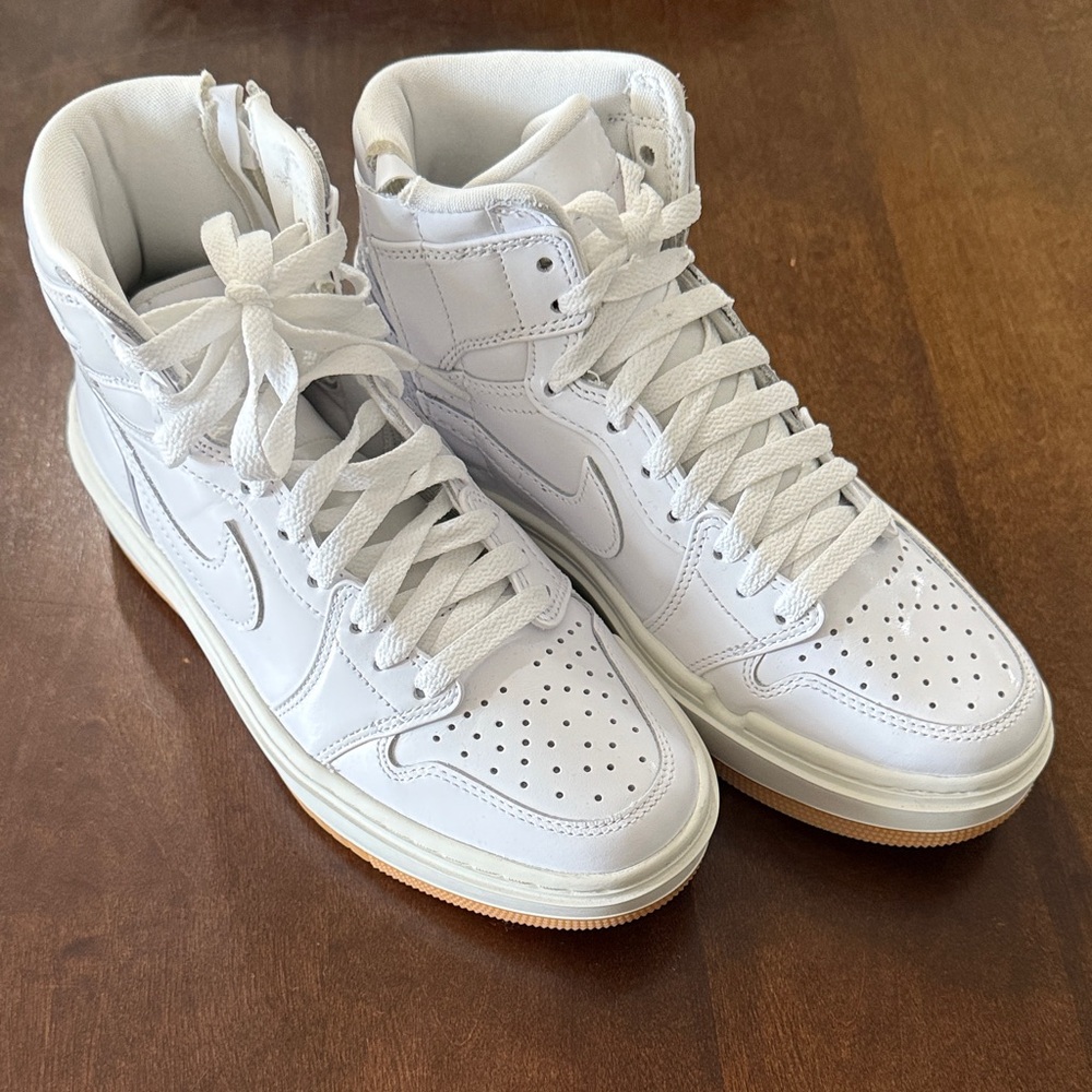 Nike Air Jordan 1 Elevate high SE white gum